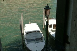 Unclassified image, 3 of 23, button - Hotel Airone (Venice)