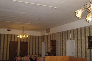 صورة غير مصنفة، 2 من 22، زرّ