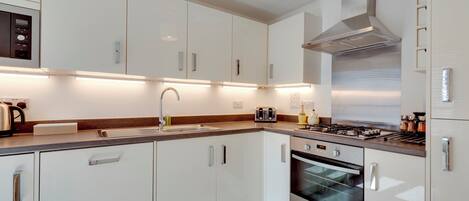 Fridge, microwave, oven, dishwasher