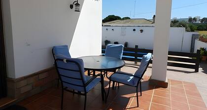 Apartamentos piscina compartida