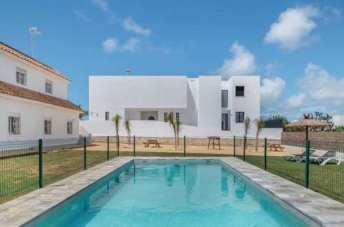 Apartamentos piscina compartida  
