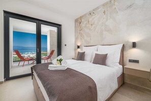 4 chambres, bureau, Wi-Fi gratuit, draps fournis