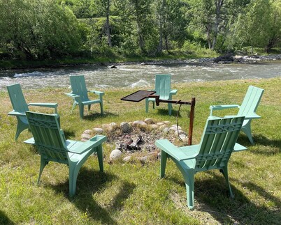New Listing! Rosebud Creek Home - Waterfront home in historic Absarokee, Montana