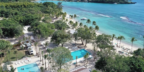 3-bedroom villa in amazing casa de campo with Pool/Hot Tub and WiFi