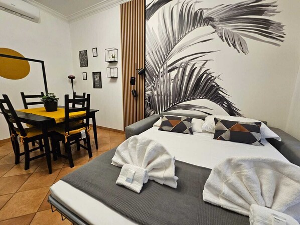 1 bedroom, free WiFi, bed sheets