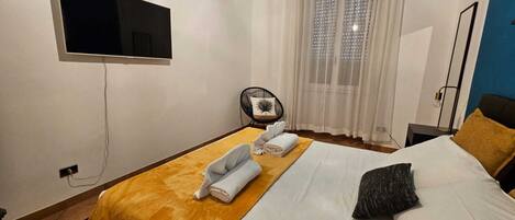 1 bedroom, free WiFi, bed sheets