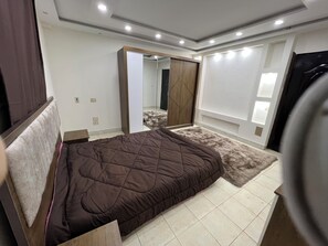 5 bedrooms, iron/ironing board, WiFi - New Cairo villa (Cairo)