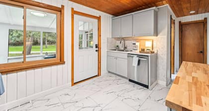 Canyon Cottage by Sundara & Wild Rock