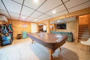 غرفة الألعاب