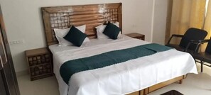 Double or Twin Room | Soundproofing, iron/ironing board, free WiFi, bed sheets - BJ Villa (Mohali)