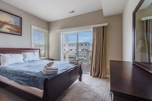 3 chambres, fer et planche à repasser, Wi-Fi gratuit, draps fournis