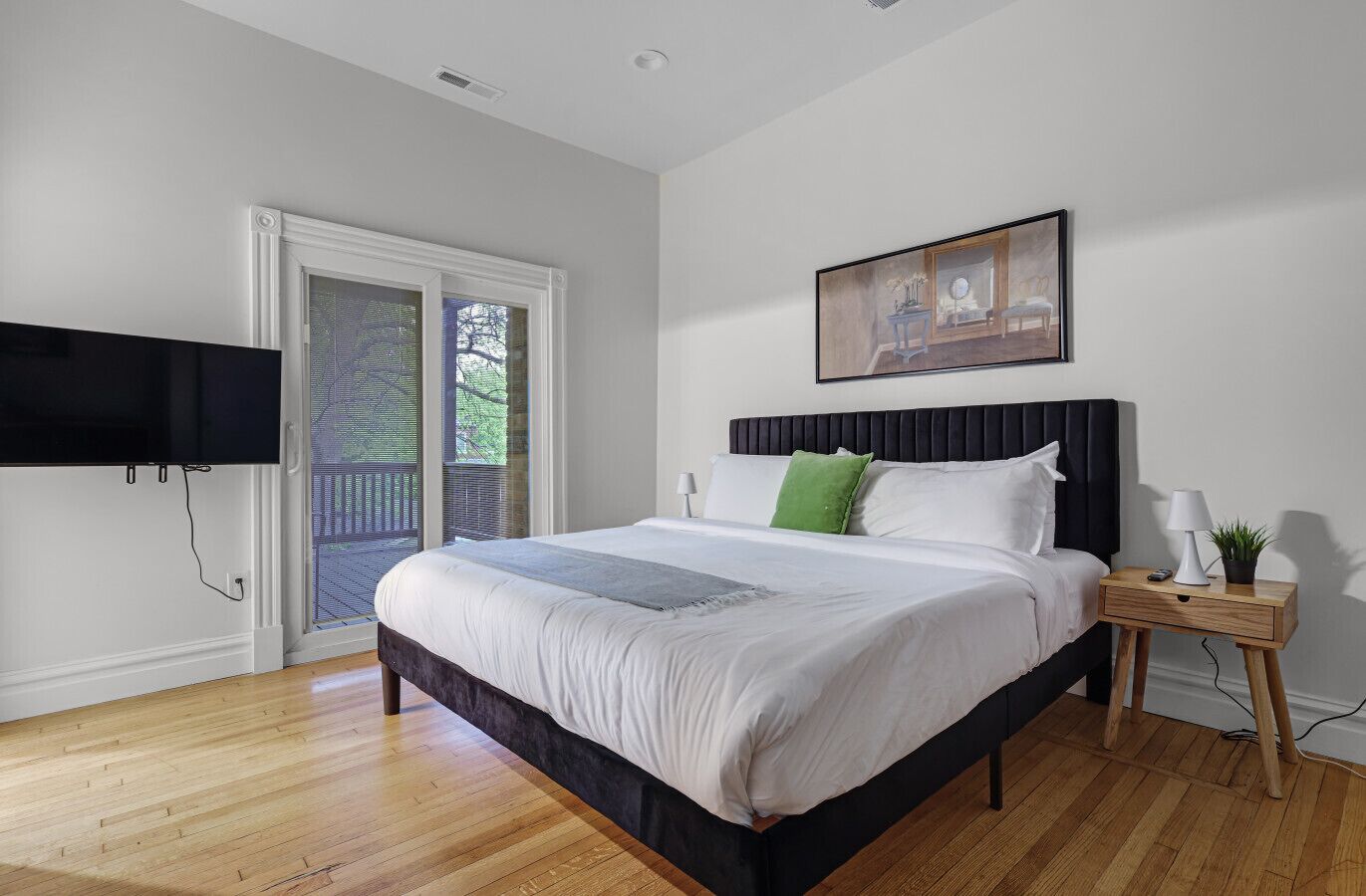 5 bedrooms, iron/ironing board, travel crib, free WiFi