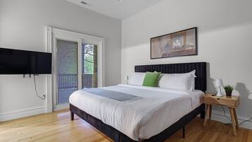 5 bedrooms, iron/ironing board, travel crib, free WiFi