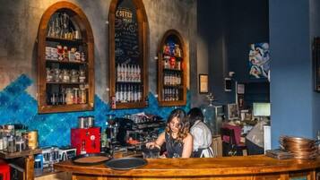 Bar (a l'allotjament)