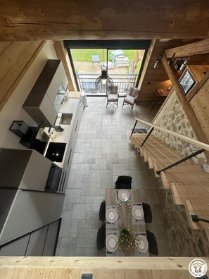 Interior - La Grange de la Crête Beudron (CHEZERY FORENS)