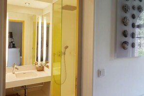 Room - The Originals Hôtel le Cise Restaurant Chambres et Suites (Ault)