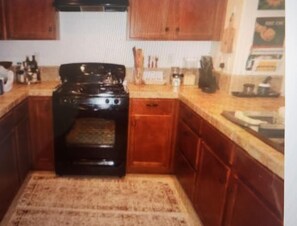 Oven, stovetop, dishwasher