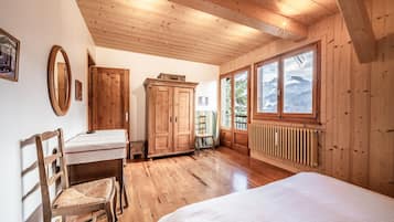 3 bedrooms, free WiFi, bed sheets