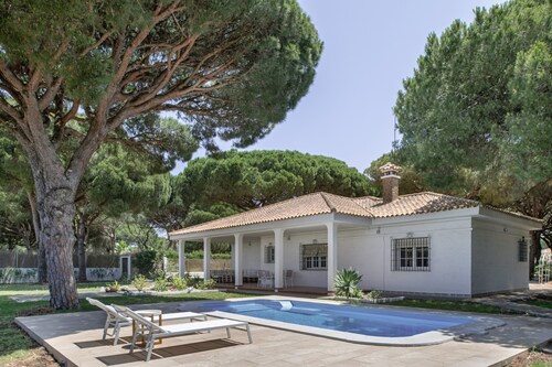 Villa 'Mi Rincón Favorito' with Private Pool, Wi-Fi and Air Conditioning