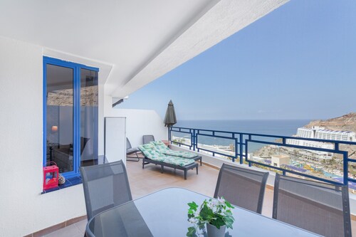 Taurito's Sea Sunset View: Sea Views, Shared Pool & Wi-Fi