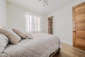3 bedrooms, WiFi, bed sheets
