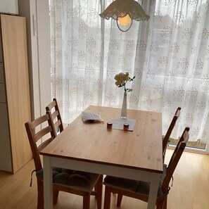Dining - Fewo Morgenröte - only 5 min to the Baltic Sea bay Lemkenhafen (Fehmarn)