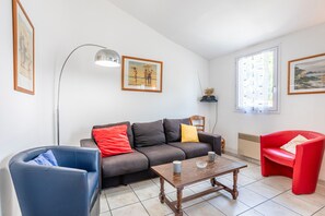 Fernseher, Stereoanlage