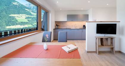 Farmhouse 'Mutspitze' with Mountain View, Shared Garden and Wi-Fi