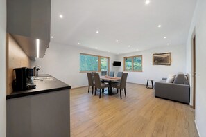 Interior - Farmhouse 'Sattelspitz' with Mountain View, Shared Garden and Wi-Fi (Scena)