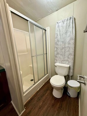 Shower - Venice fishing/hunting lodging (Boothville-venice)