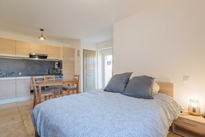 7 chambres, fer et planche à repasser, Wi-Fi gratuit, draps fournis