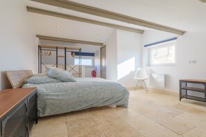 3 habitaciones, tabla de planchar con plancha y wifi gratis 