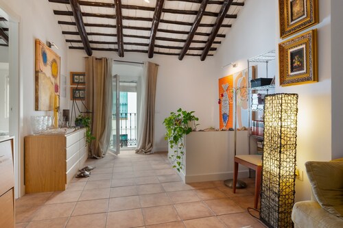 Holiday Home 'Casa El Pedroso' with Private Terrace, Wi-Fi and Air Conditioning