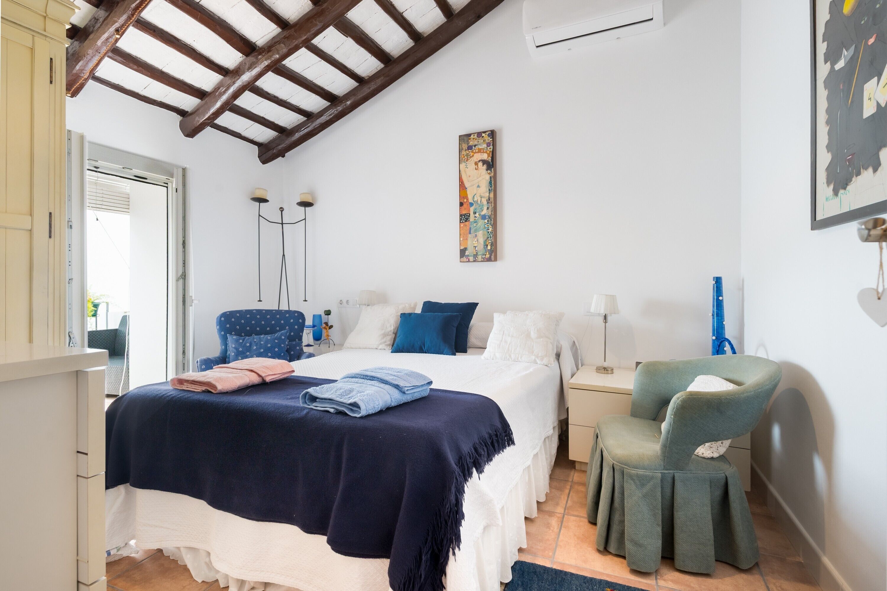 2 habitaciones, wifi gratis y ropa de cama 