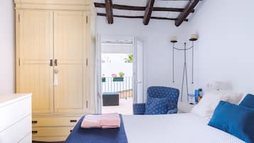 2 bedrooms, free WiFi, bed sheets