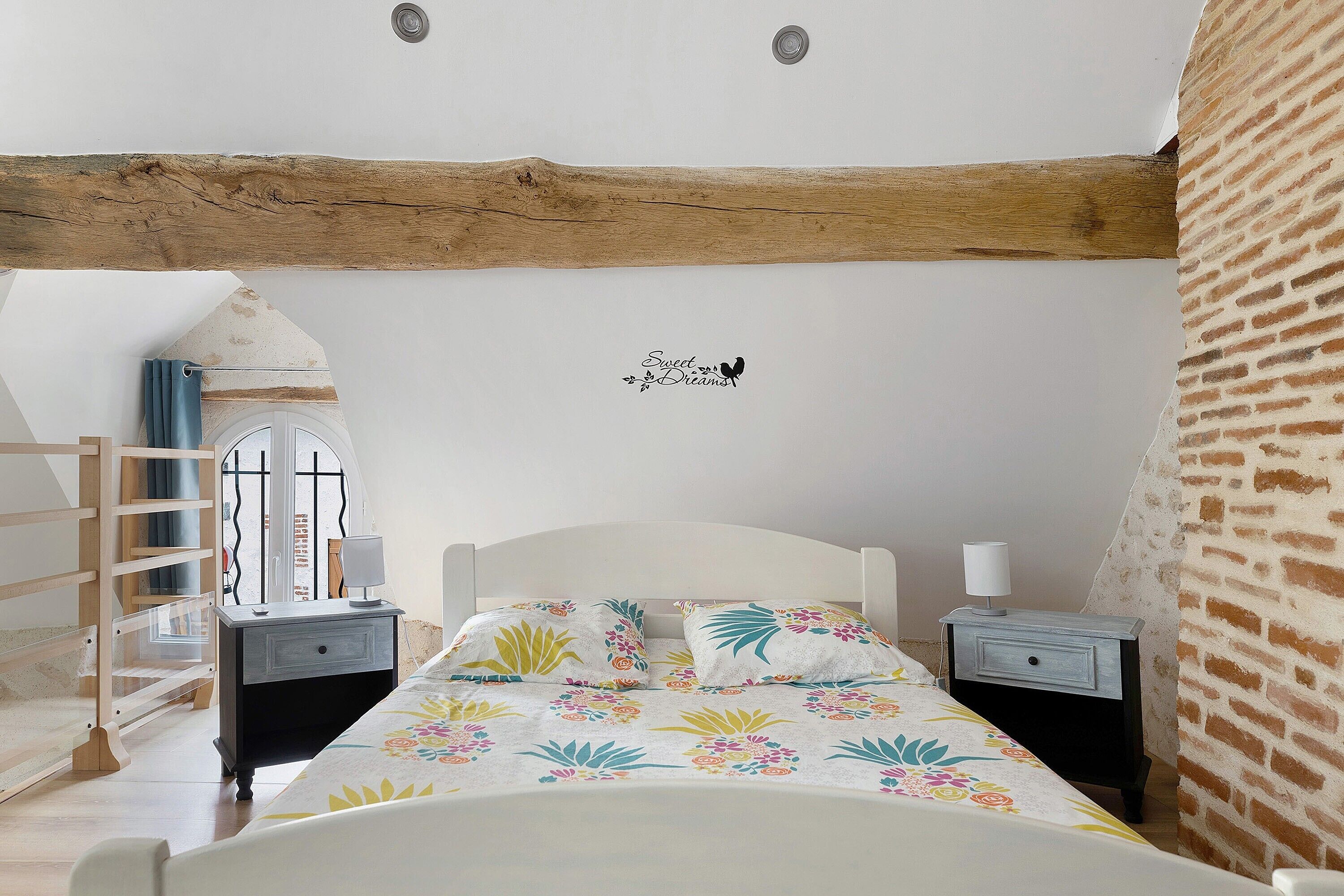 3 chambres, fer et planche à repasser, accès au Wi-Fi (inclus)