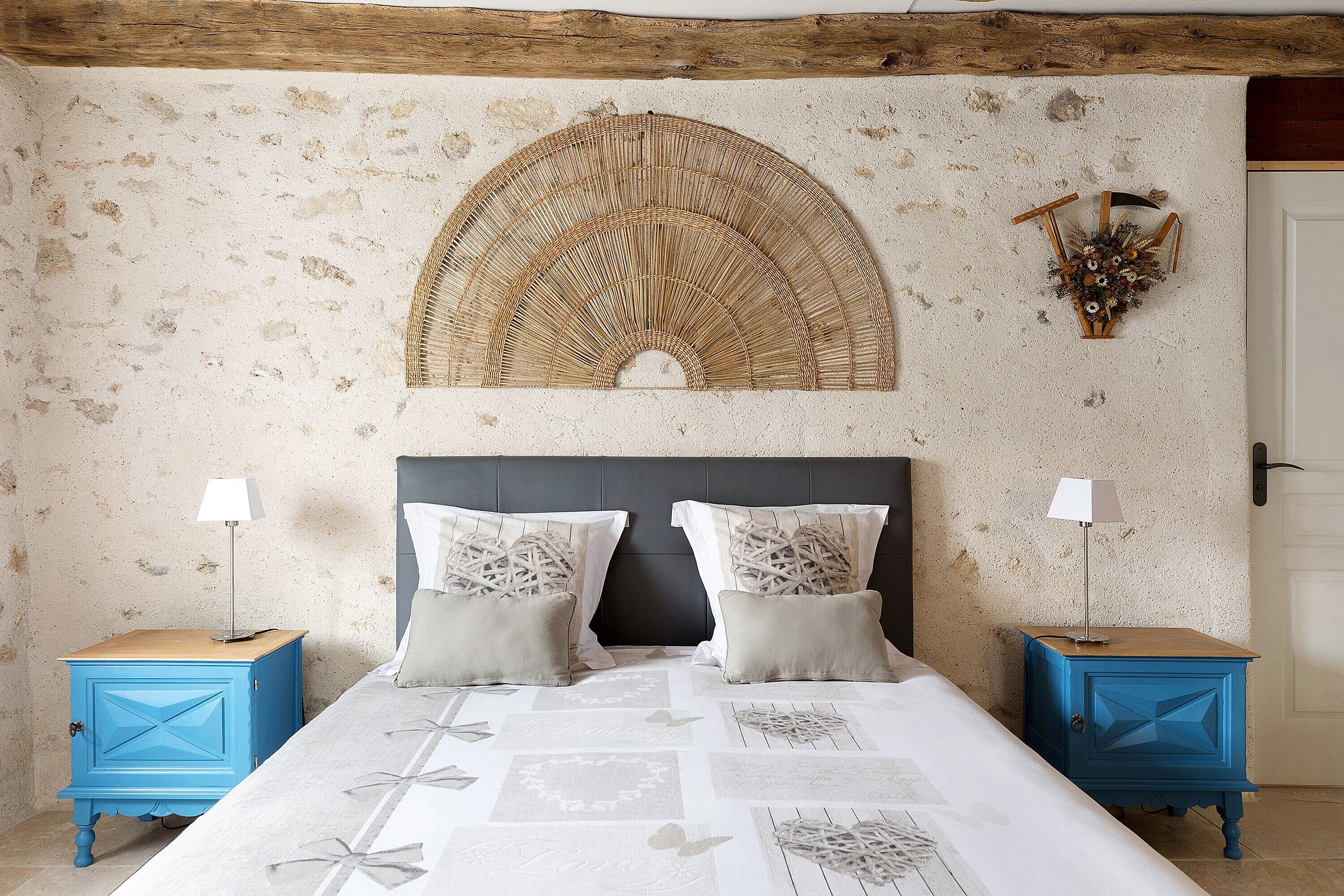 3 bedrooms, iron/ironing board, free WiFi, bed sheets