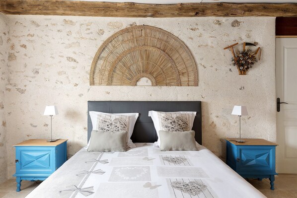 3 habitaciones, tabla de planchar con plancha y wifi gratis 