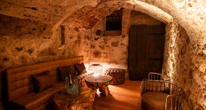 Ferienwohnung in einem Hotel 'Luxury Appartment' mit Bergblick und Wi-Fi