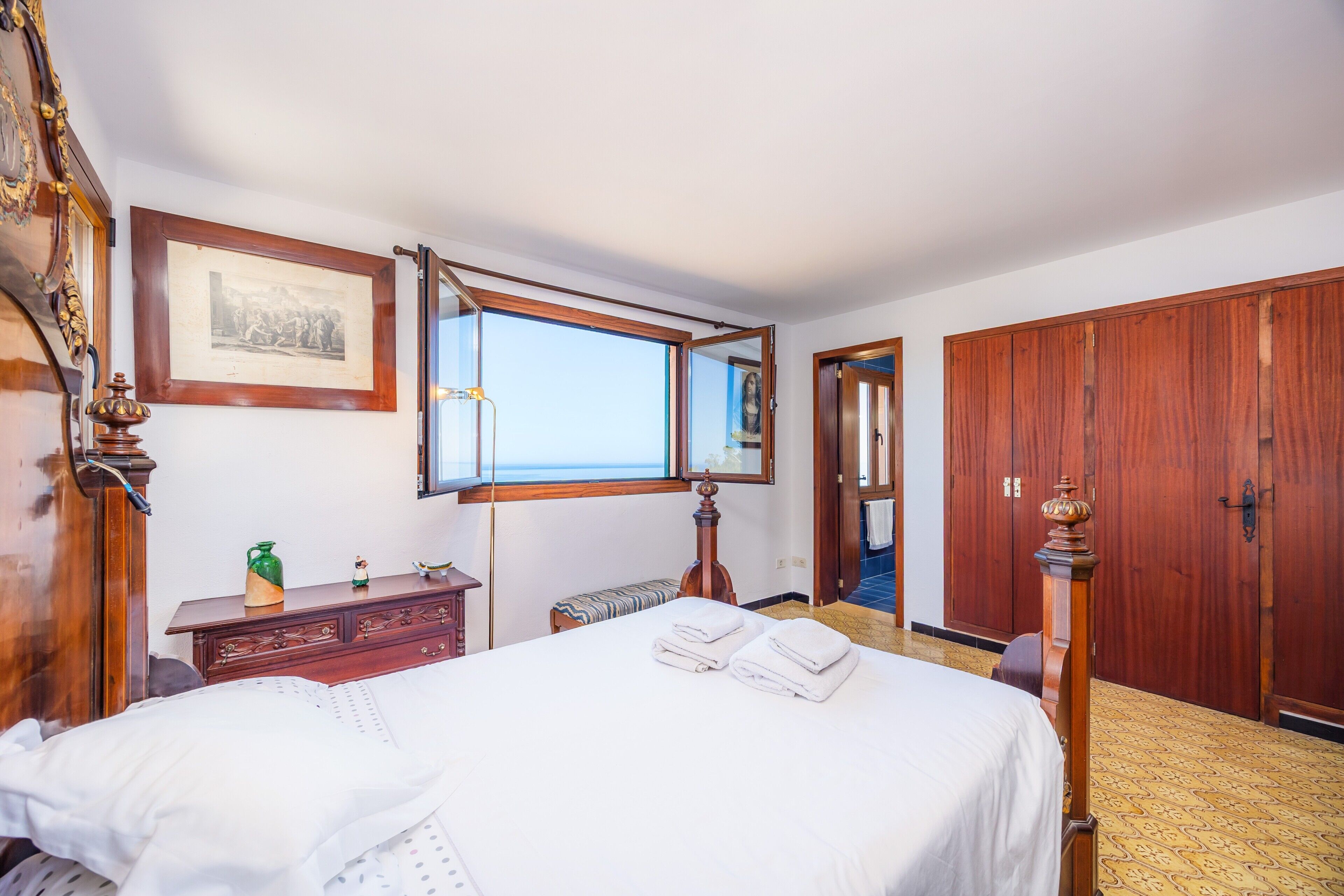 4 chambres, Wi-Fi gratuit, draps fournis