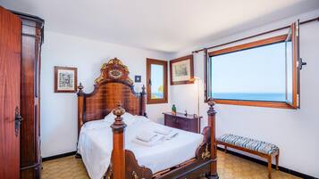 4 camere, Wi-Fi gratuito, lenzuola