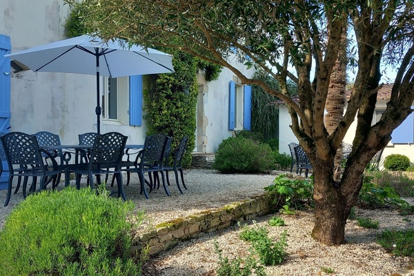 Outside seating area courtyard