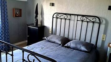 3 chambres, fer et planche Ă repasser, lit parapluie, Wi-Fi gratuit