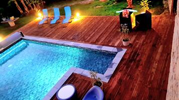 Outdoor pool, a heated pool