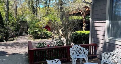 Sal's Place with Pool, Bocce Court, Outdoor dining, Fireplace and Grill
