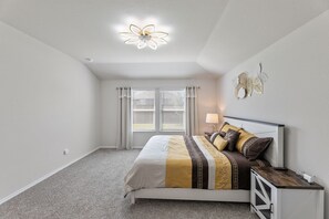3 Schlafzimmer, Bügeleisen/Bügelbrett, WLAN, Bettwäsche