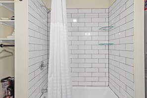 Shower, hair dryer - Luxury Suite | Walk to Commons | Free Parking | NY (Ithaca)