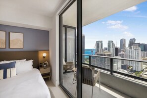 Iron/ironing board, free WiFi, bed sheets, wheelchair access - 3610 - Calm Blue Studio with Balcony View, Pool & Gym (Miami)
