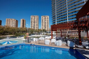 Pool - SUNSET DRIVE 223 Mediterranean Dream by CAR (Benidorm)