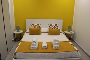 2 chambres, fer et planche à repasser, Wi-Fi, draps fournis